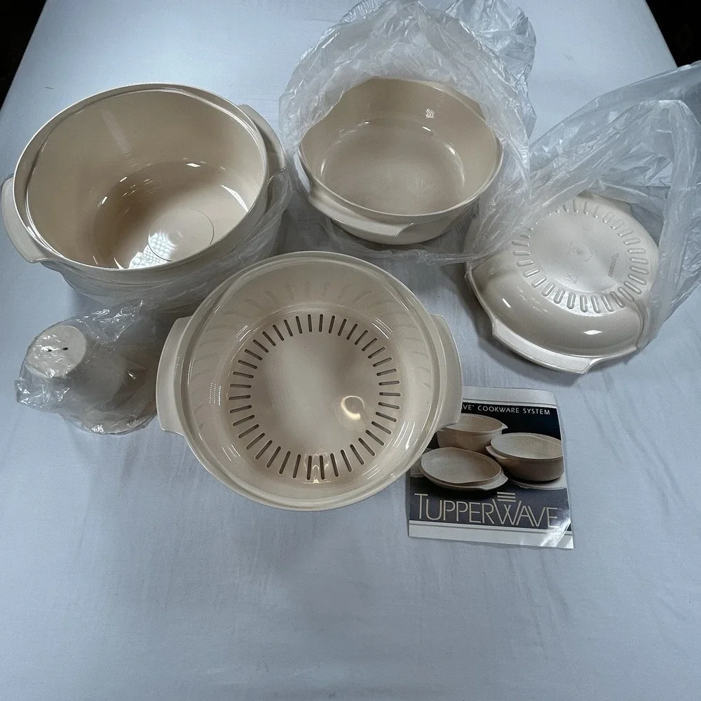 TUPPERWARE Cookware System Microwave 3 QT ,1 3/4 QT Stacking Cooker 1990 Almond